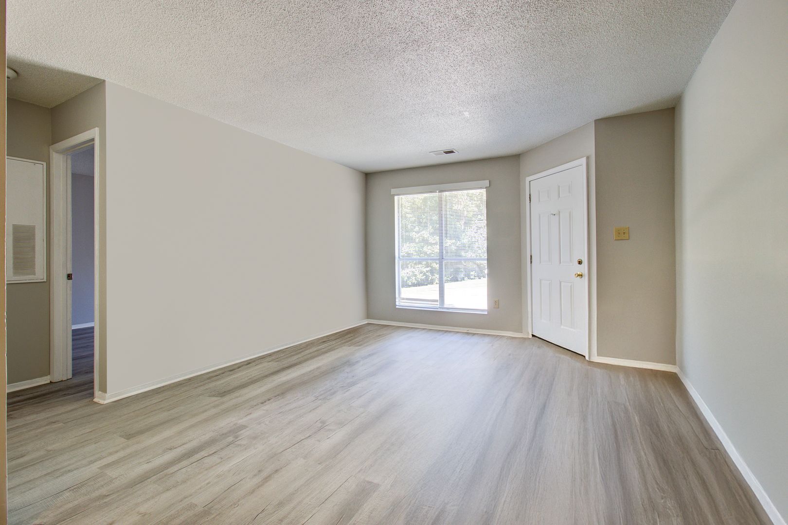 Winnsboro Apartment: 197 Lamplighter Dr.