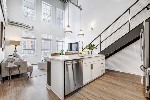 260 18th St NW #10219 – photo 1