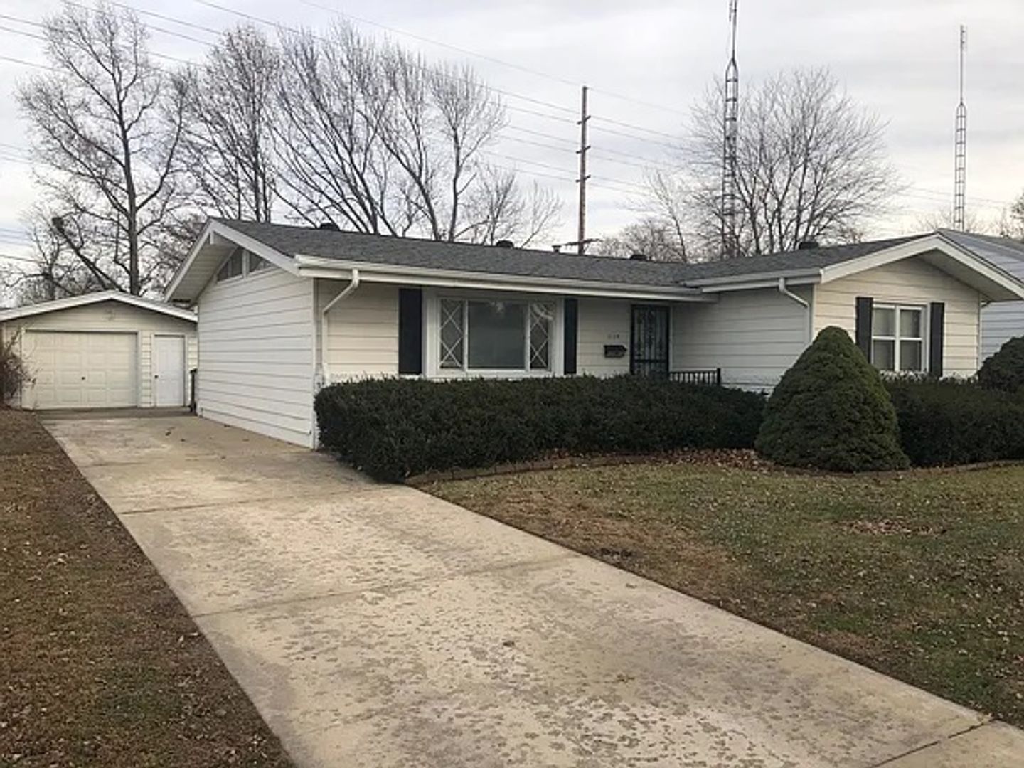 Springfield House: 2128 Faringdon Road