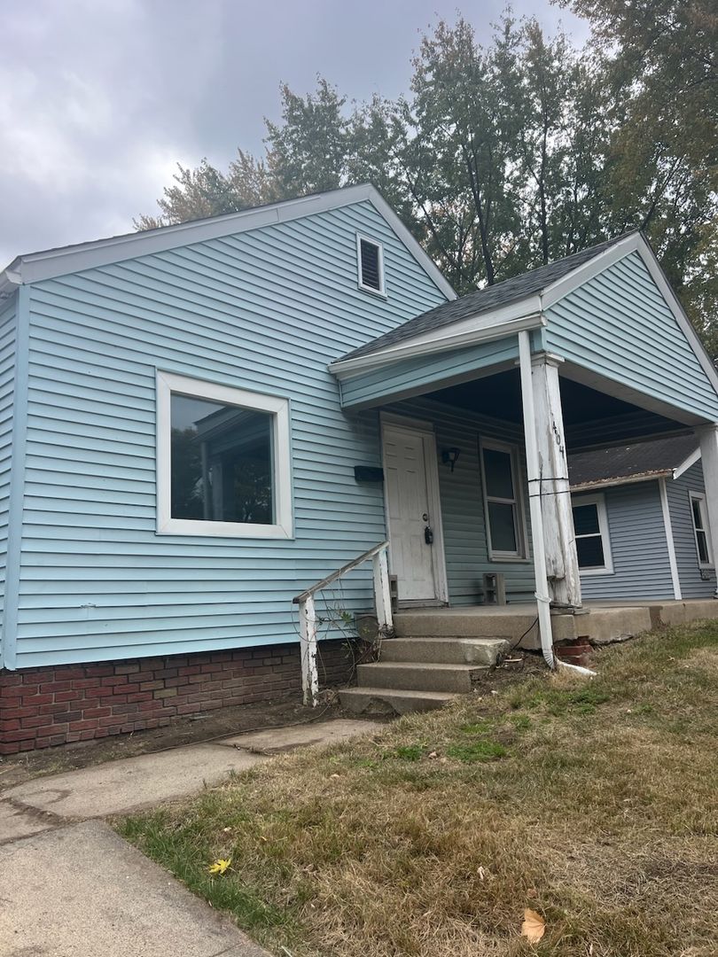 Springfield House: 2404 S 11th