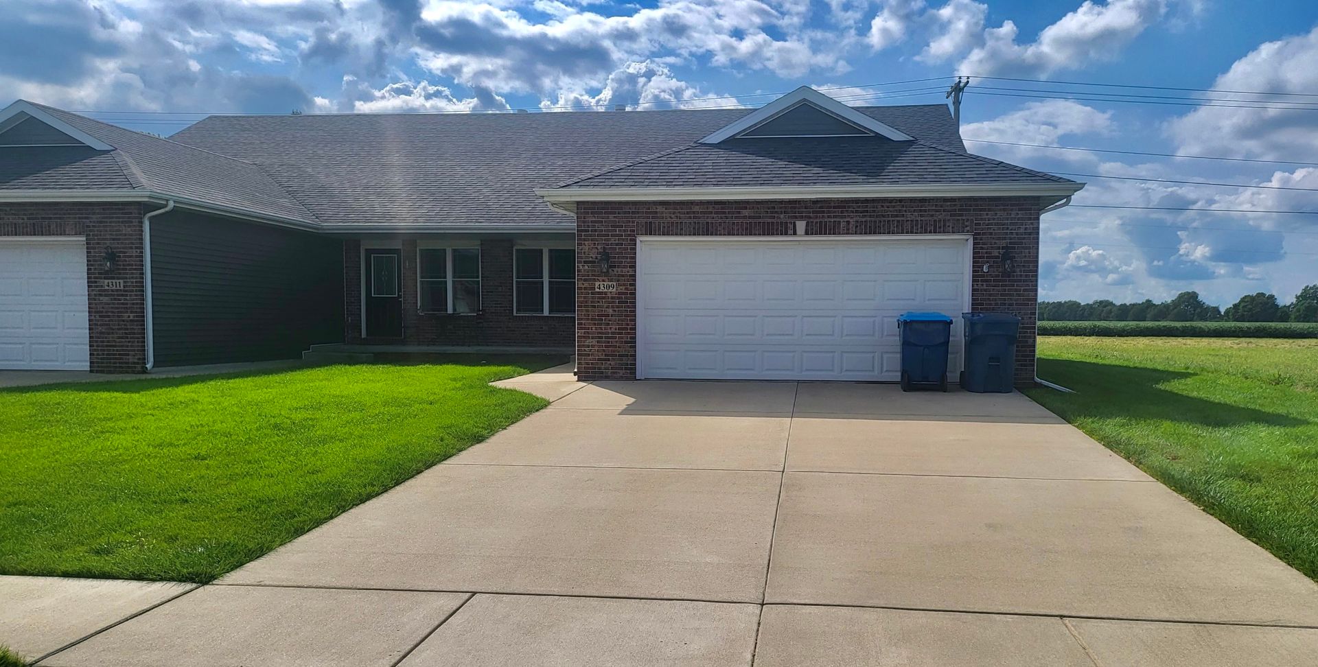 Springfield House: 4309 Castle Pines Drive