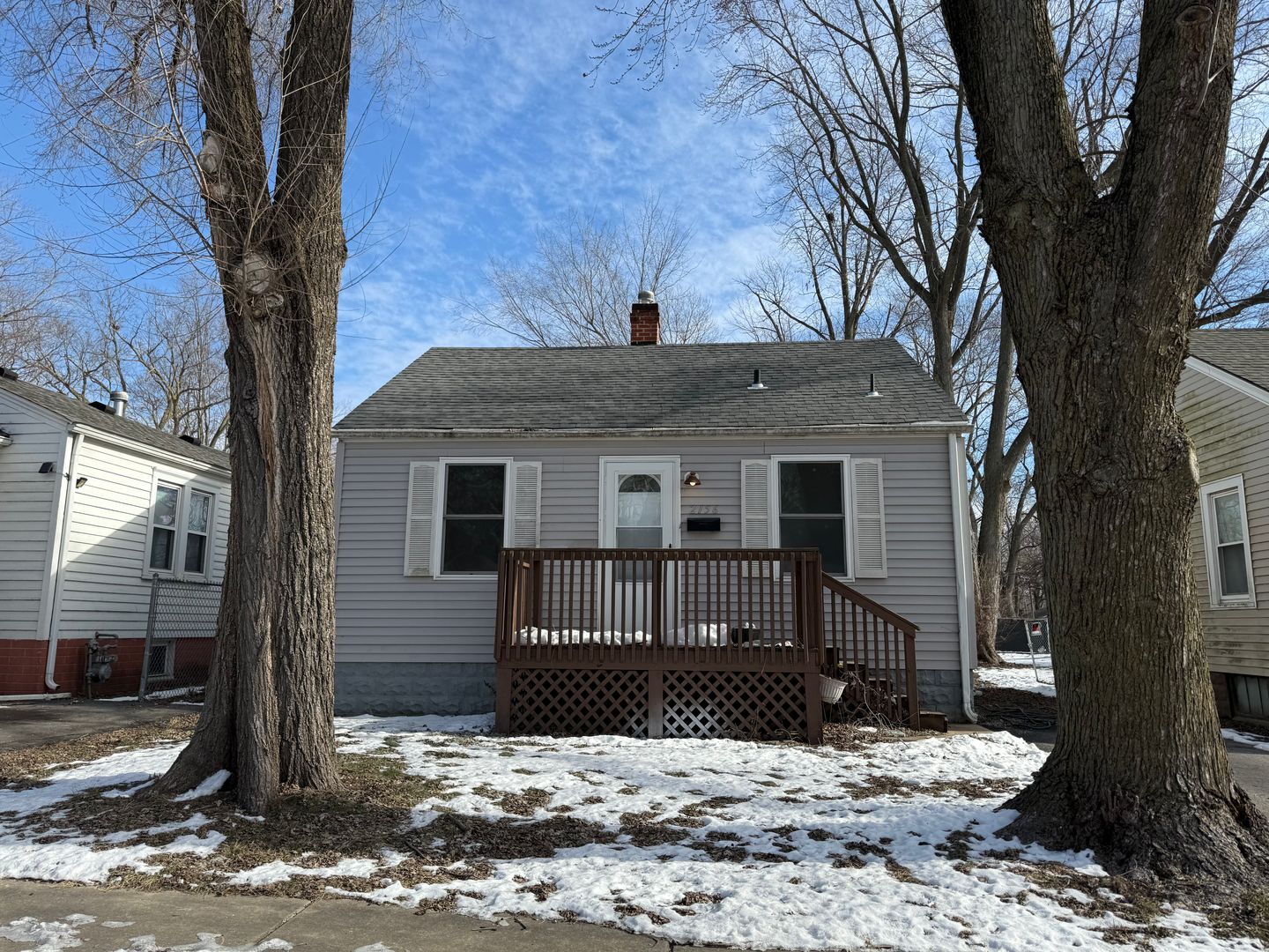 Springfield House: 2156 S Martin Luther King Jr Drive