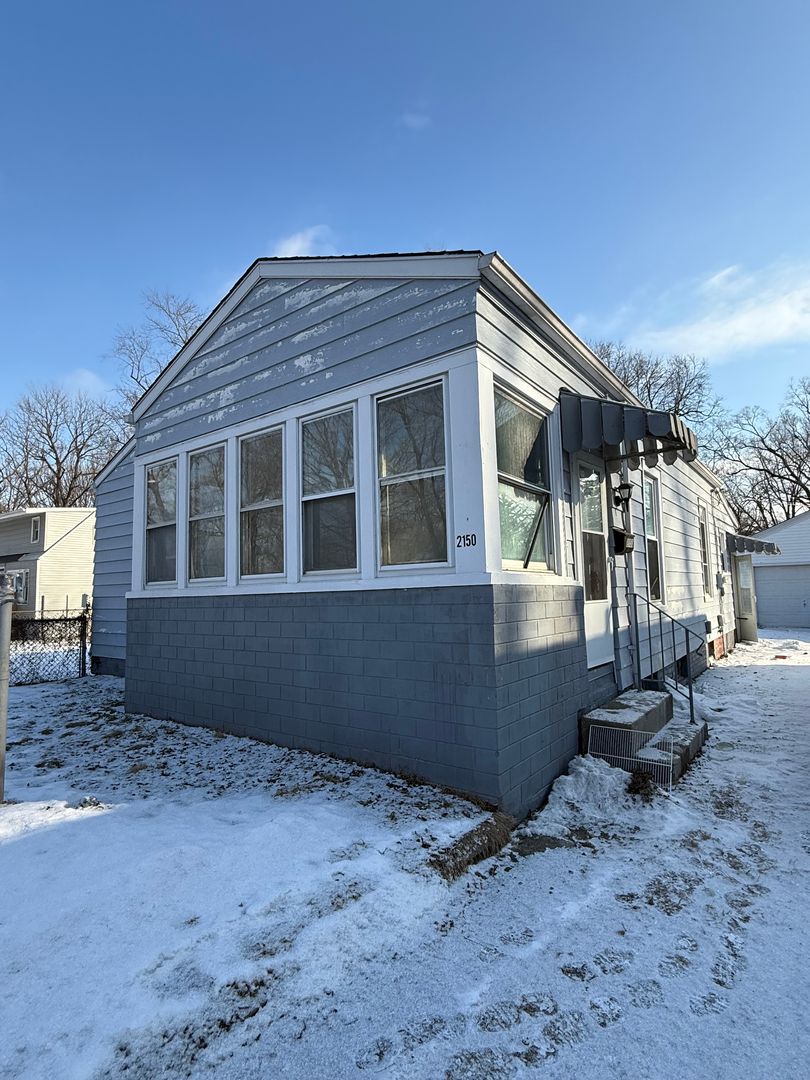 Springfield House: 2150 S Martin Luther King Jr Drive