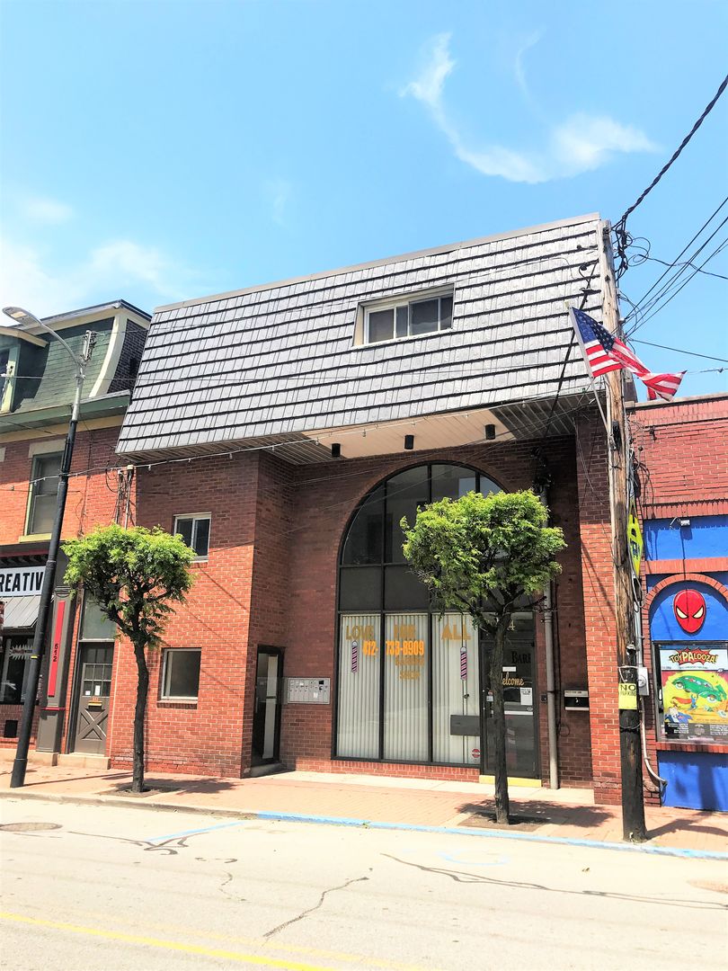 Pittsburgh Apartment: 614 Main Street