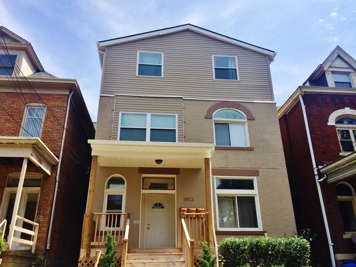 Pittsburgh Apartment: 5822 Alder Street