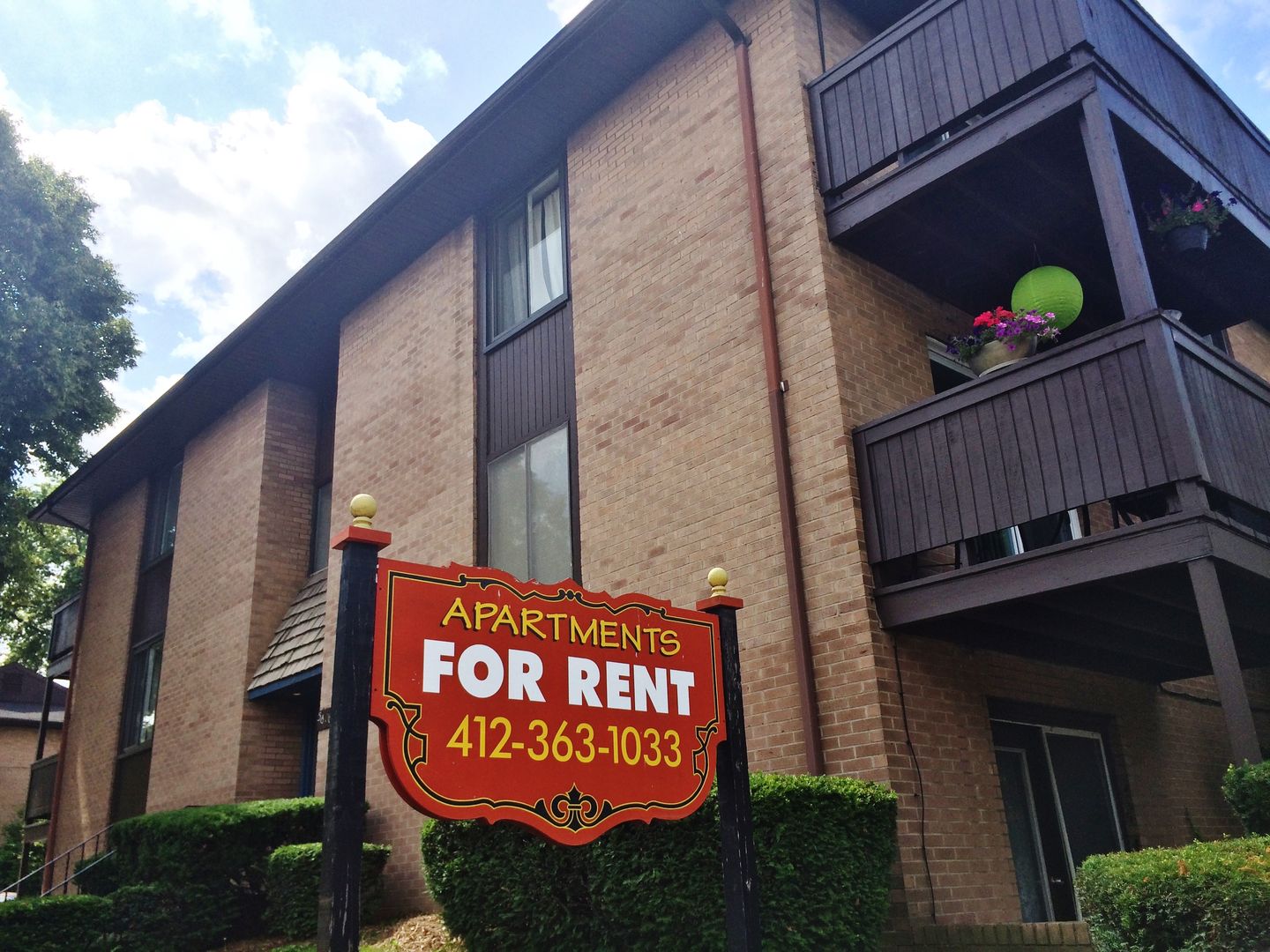 Pittsburgh Apartment: 5806 East Liberty Blvd.