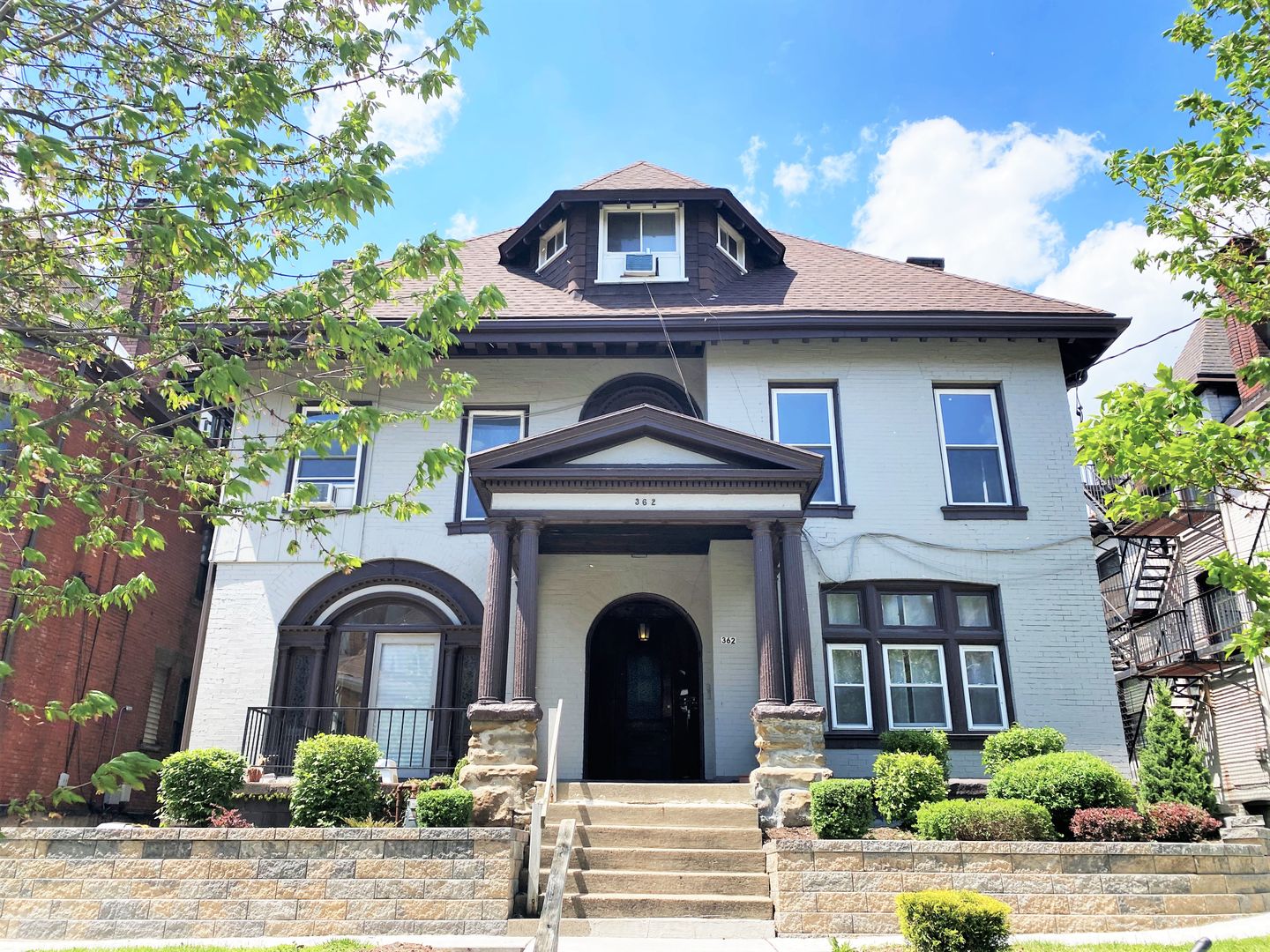 Pittsburgh Apartment: 362 Stratford Ave.