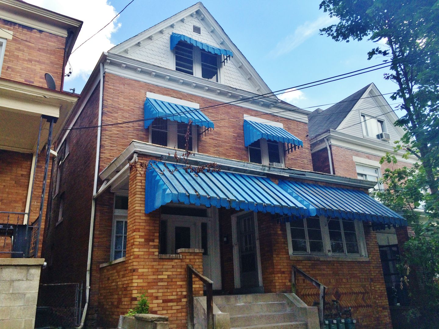 Pittsburgh Apartment: 820 Collins Ave.