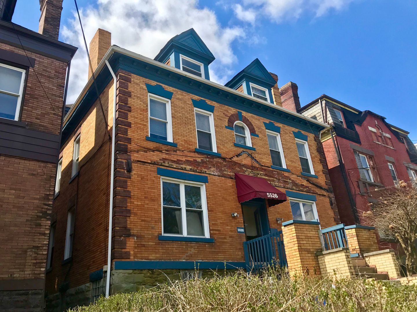 Pittsburgh Apartment: 5526 Black Street
