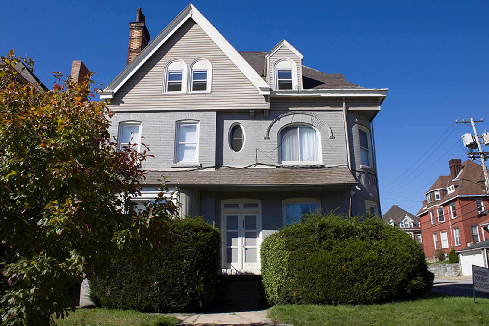 Pittsburgh Apartment: 300 Stratford Ave.