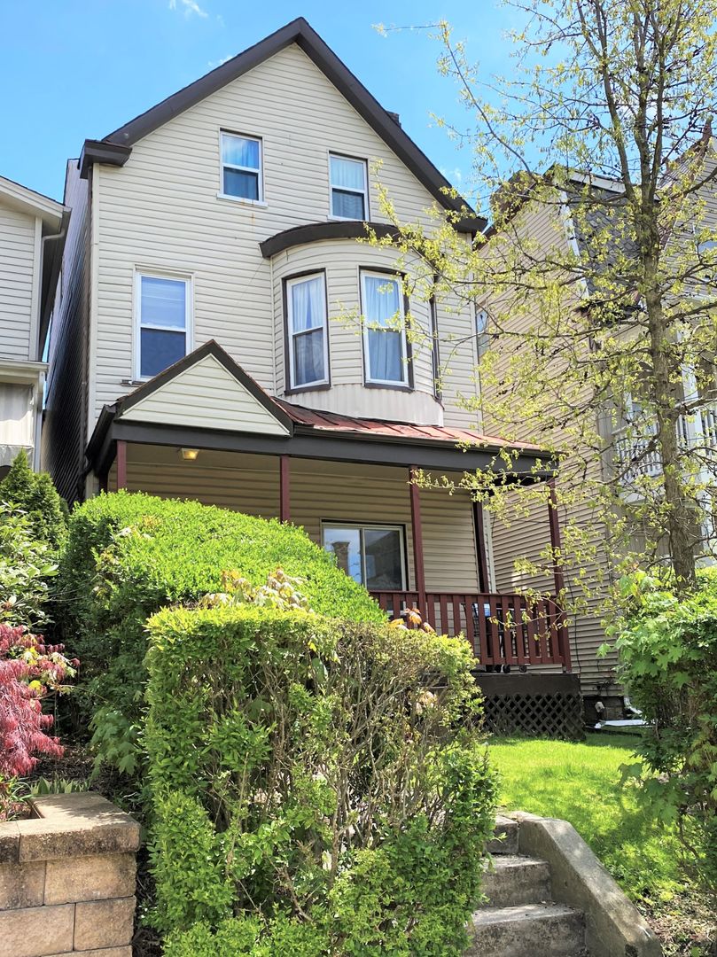 Pittsburgh Apartment: 718 North Euclid Ave.