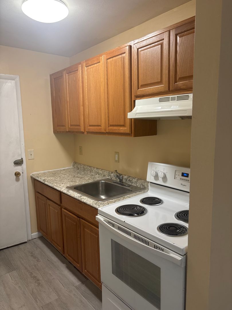 Multi-Fam106-122 Polk Street