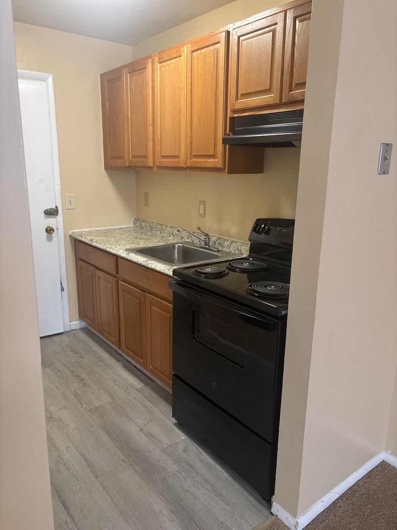 Syracuse Apartment: 106-122 Polk Street