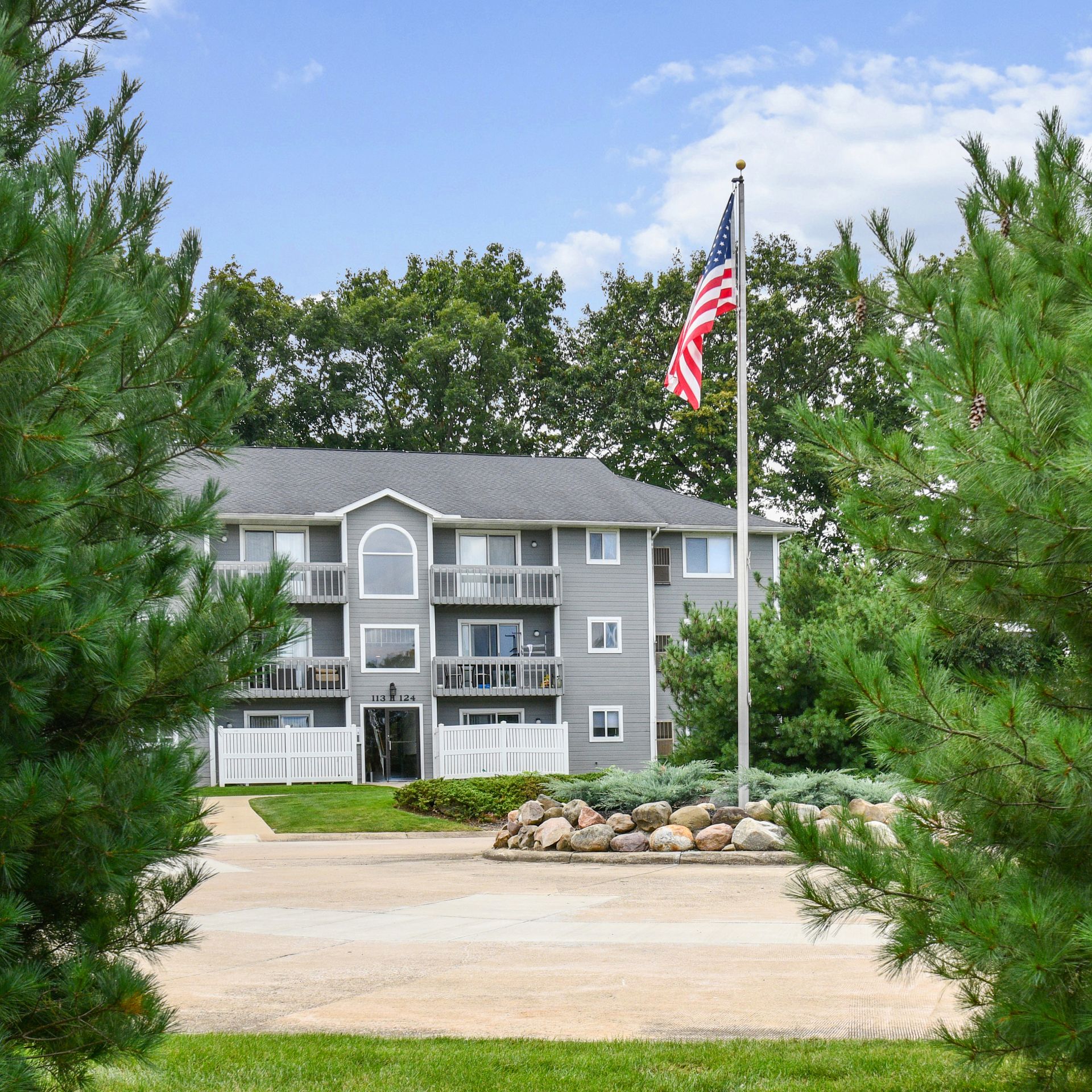 Portage Pointe Apartments