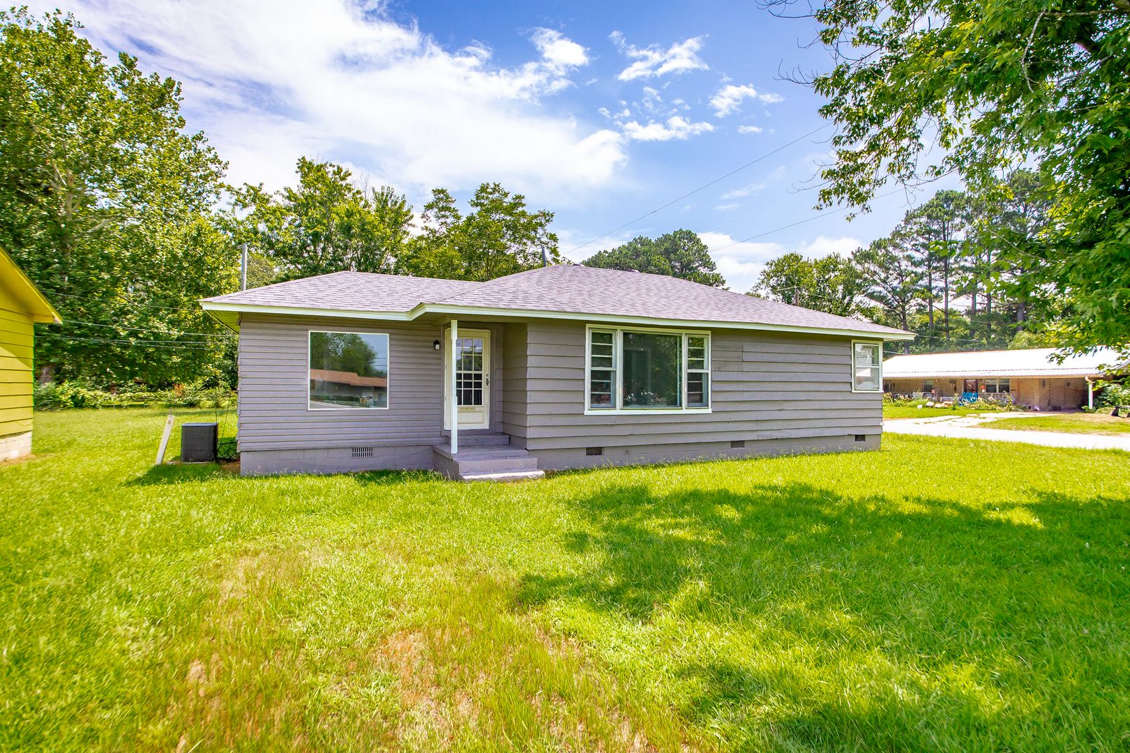 Kensett House: 601 Wilbur D Mills Ave