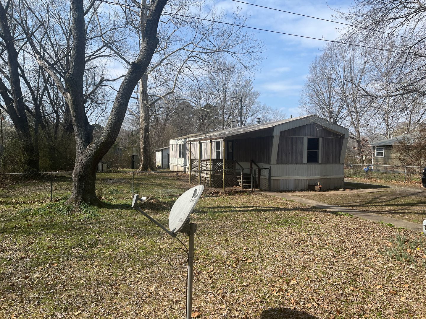 Jacksonville House: 1413 Mill Rd