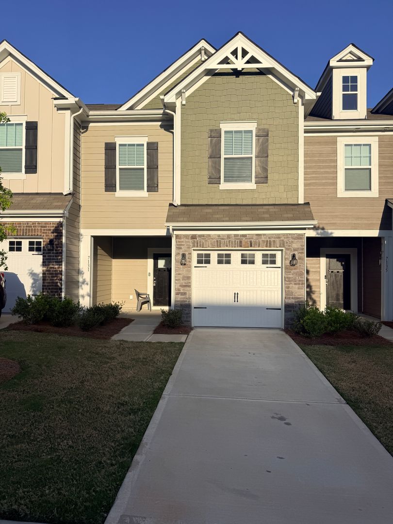 Charlotte Townhome: 7131 Bentz St