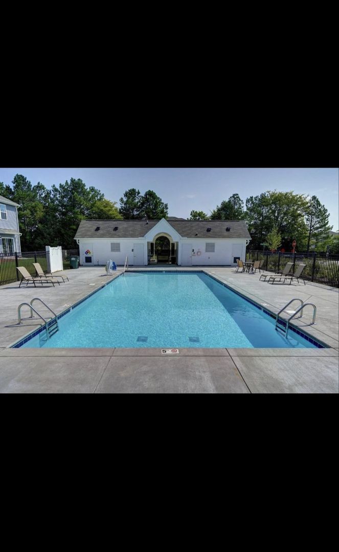 Charlotte Townhome: 9205 Grand Valley Dr