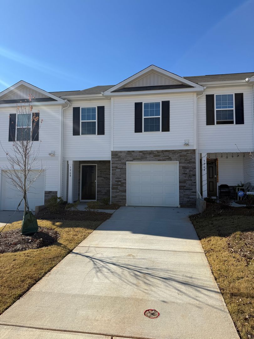 Charlotte Townhome: 5908 Faron Way
