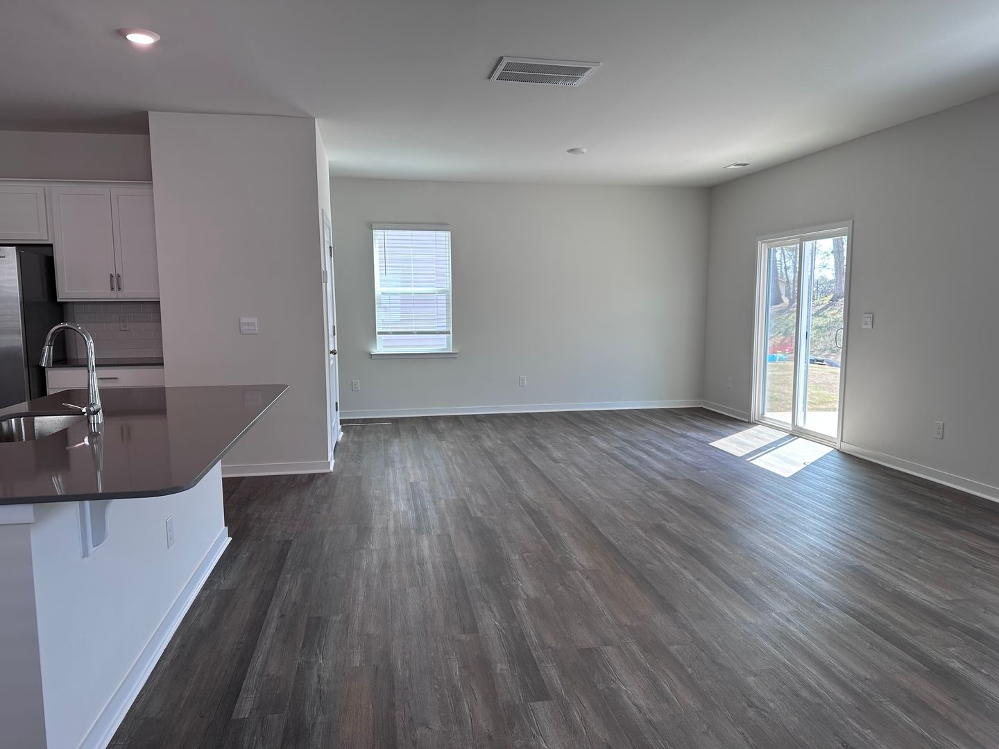 Hickory House: 616 13th Avenue Dr NE