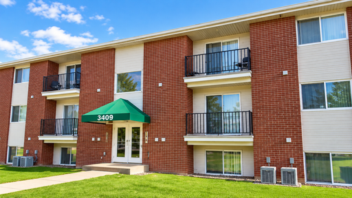 Roomy And Ready 2 Bedroom 1 Bath Apartment Near Malmstrom Airforce Base – photo 1