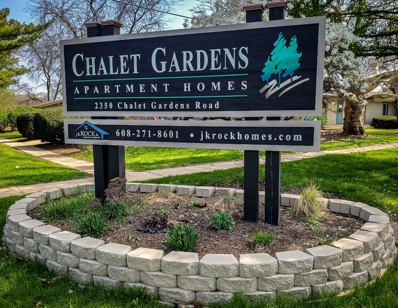 Fitchburg Apartment: 2350 Chalet Gardens Rd.
