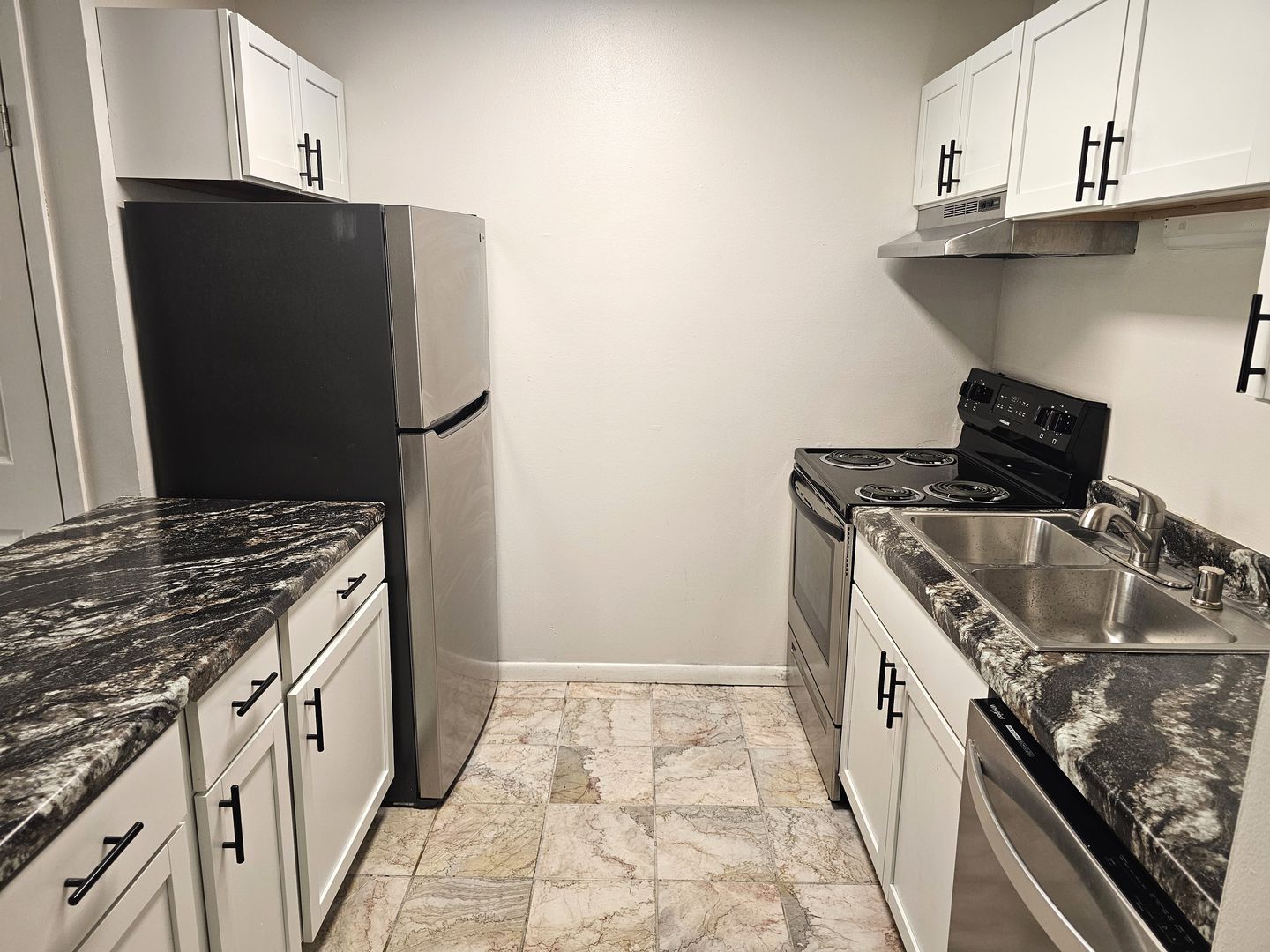 Fitchburg Apartment: 4610 Jenewein Rd