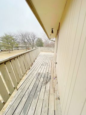 2326 Chalet Gardens Rd #2, Fitchburg, WI 53711