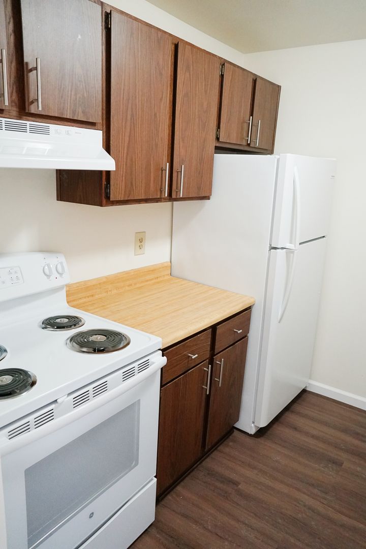 Fitchburg Apartment: 2113 Red Arrow Trl #1