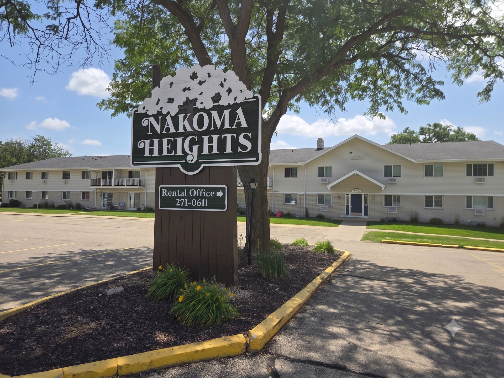 Fitchburg Apartment: 4929 Chalet Gardens Road