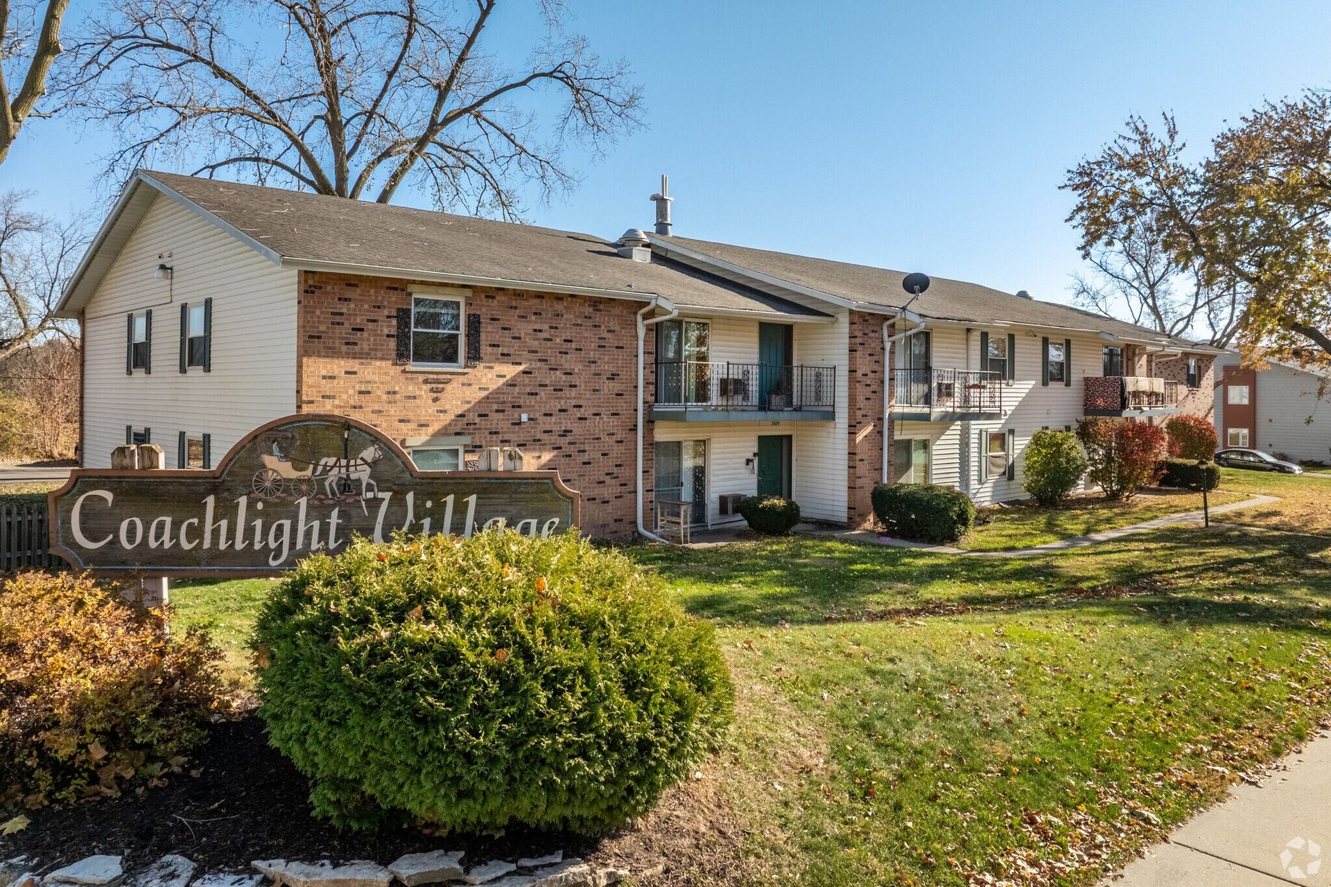 Madison Apartment: 2609-2613 Pheasant Ridge Trl