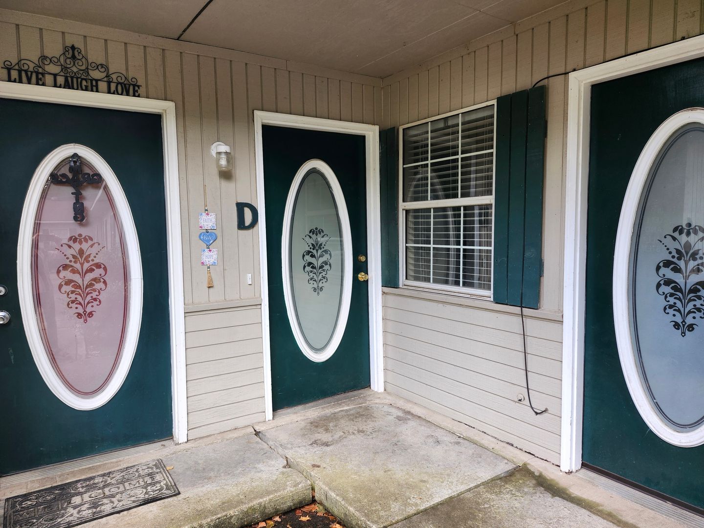 Benton Apartment: 2016 Watts Rd. Apt D