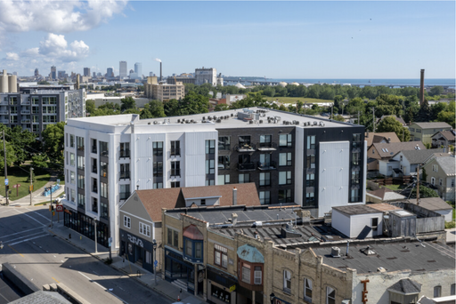 2202 S Kinnickinnic Ave, Apt 309