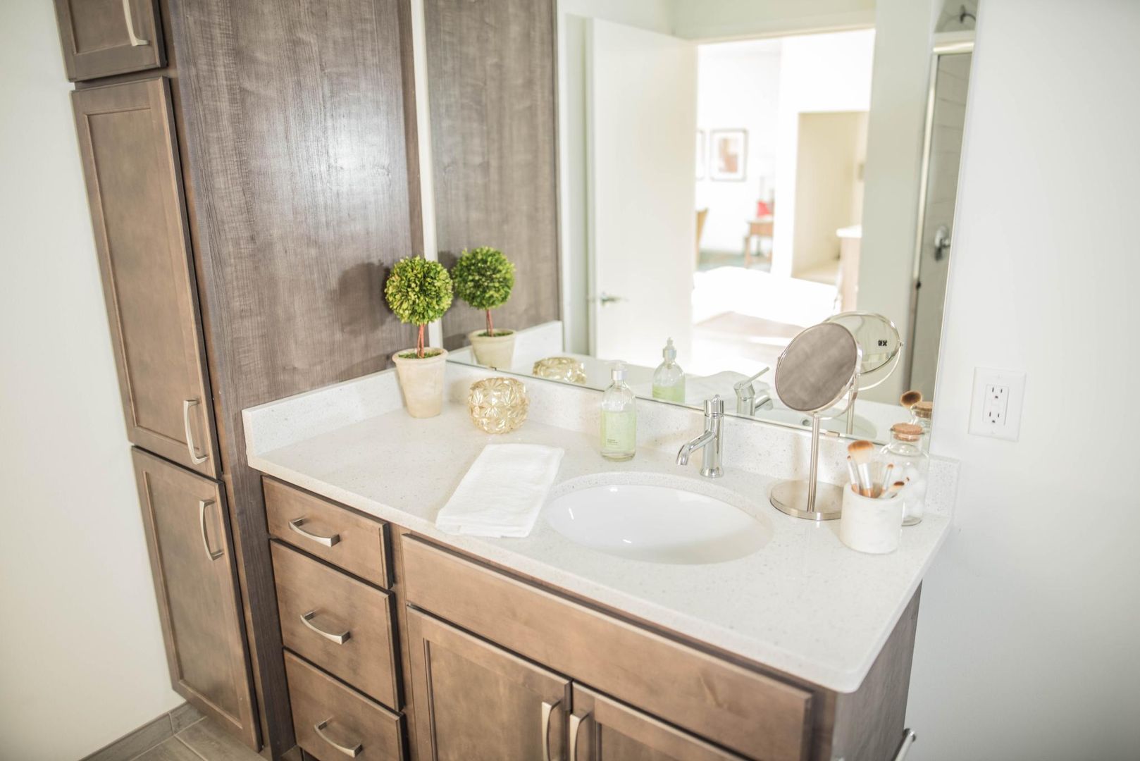 Mequon Apartment: 11130 N. Buntrock Avenue