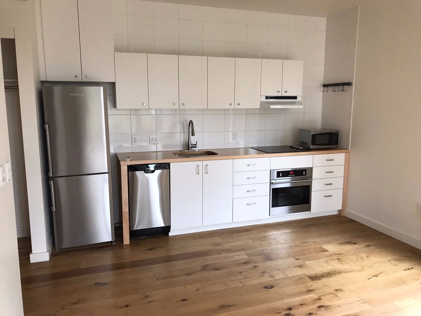 Portland Apartment: 33 N Beach Street