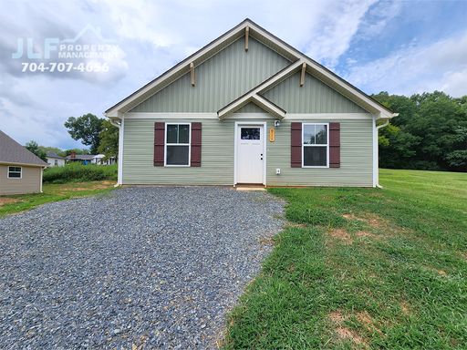 Charming New Construction 2 Bed/2 Bath Bungalow in Albemarle!
