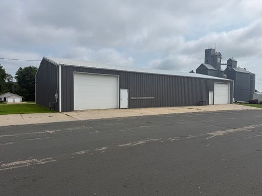 5000 sq feet of Commercial Space in Eyota MN