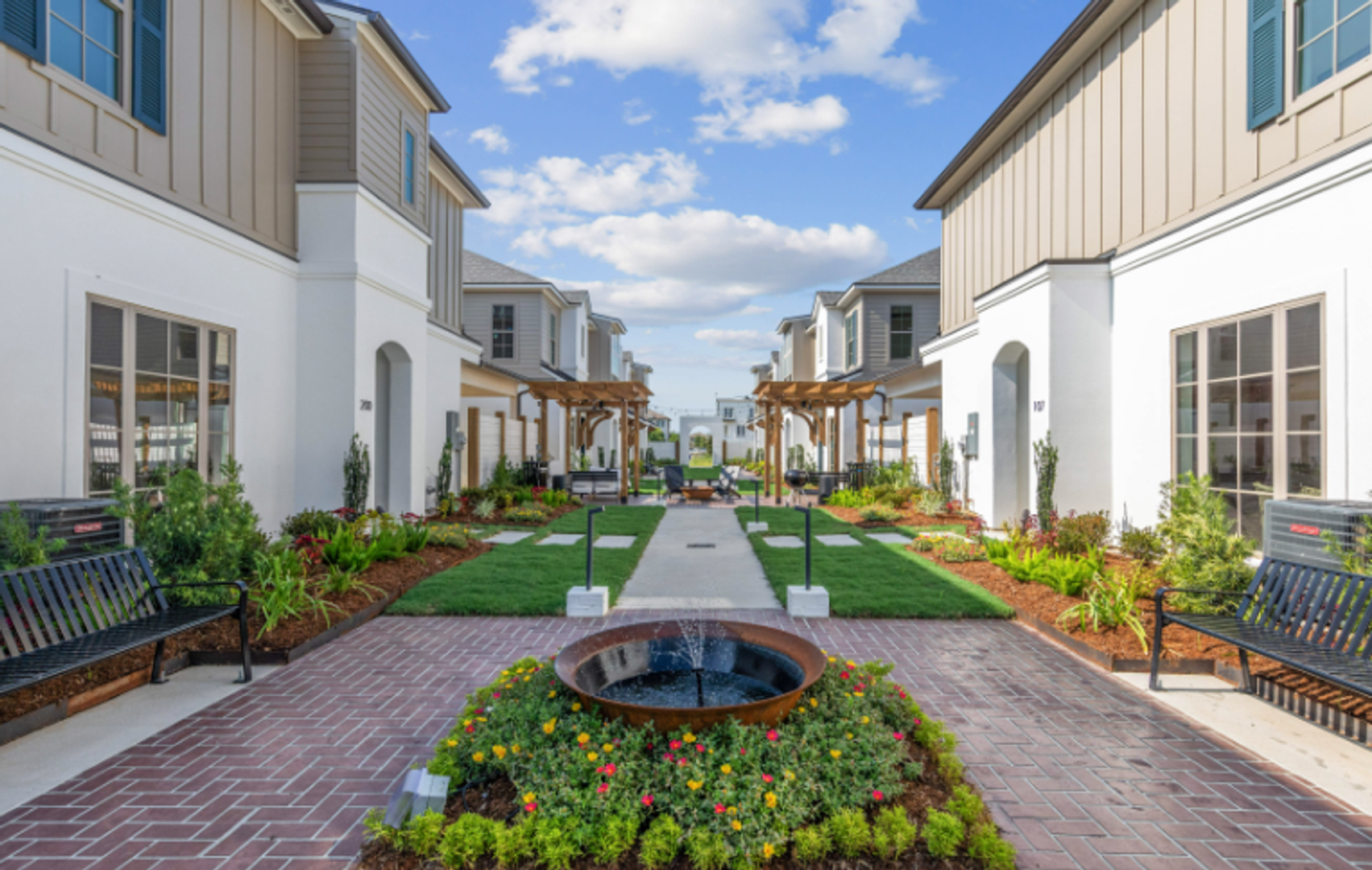 Youngsvile House: 115 Gaunt Lane #206