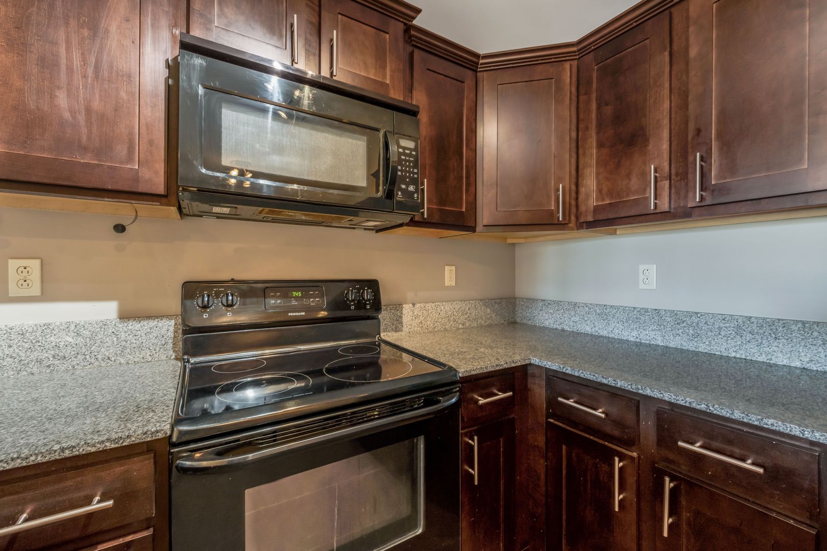 Lafayette House: 318 Titan