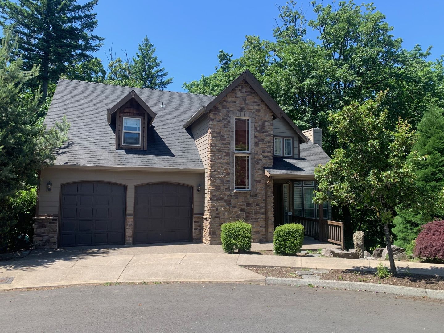 Portland House: 13907 SE Fircrest Street