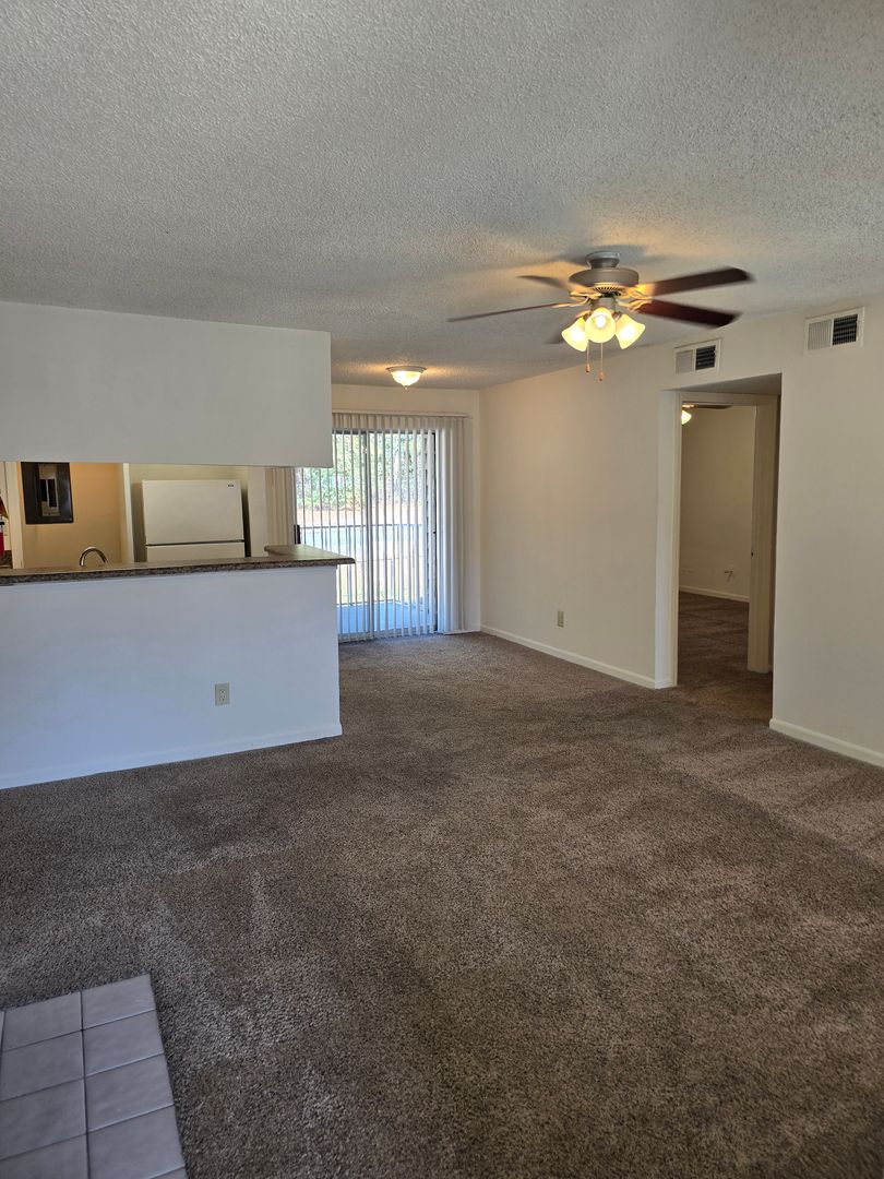 Atlanta Apartment: 639 Garden Walk Boulevard