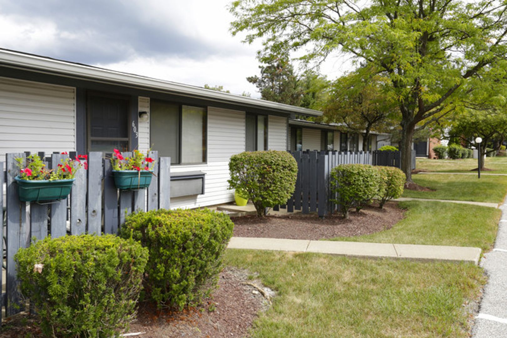 Oakdale Apartment: 100 Pine Ridge Drive