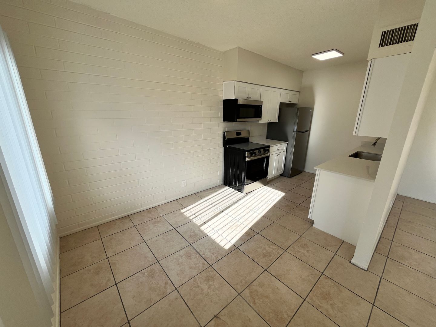 Tucson Apartment: 5160 E. Bellevue Street