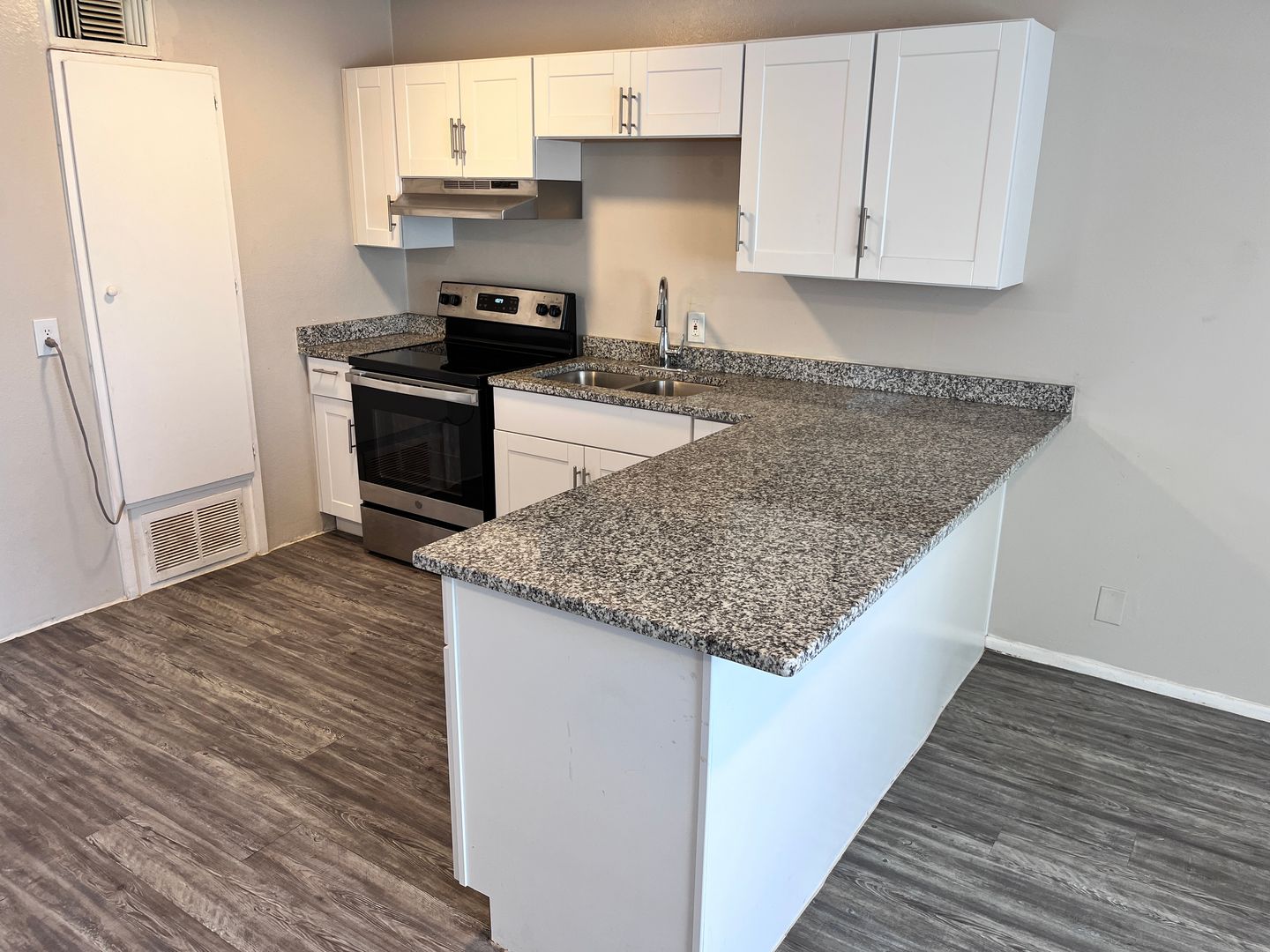 Tucson Apartment: 3449-3471 N. Geronimo Avenue