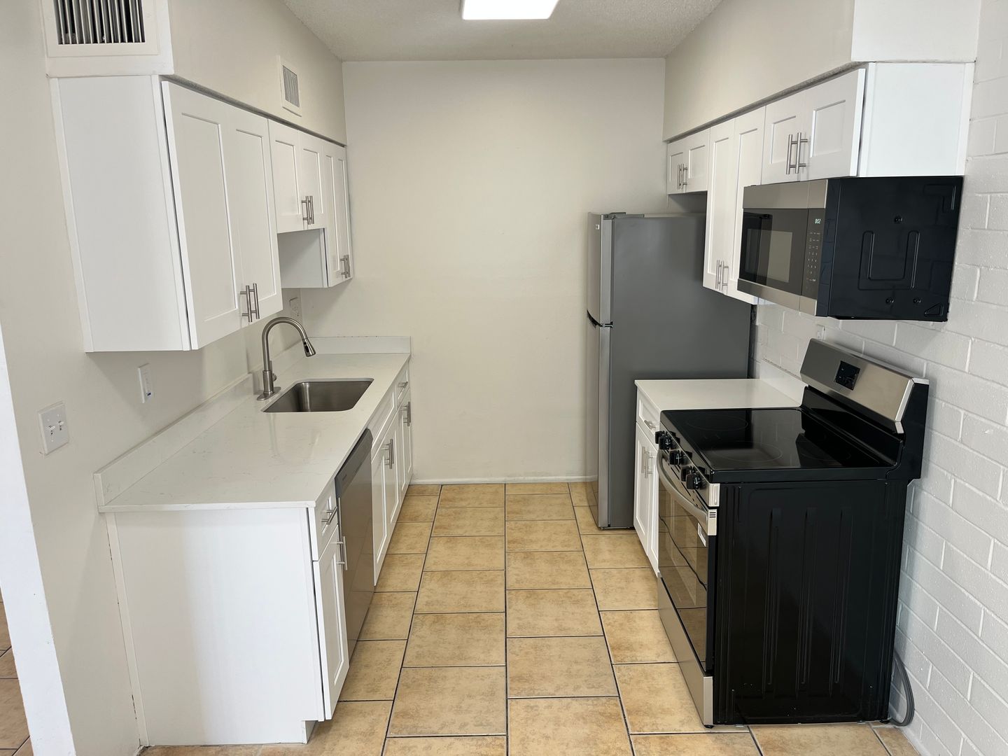 Tucson Apartment: 5160 E. Bellevue Street