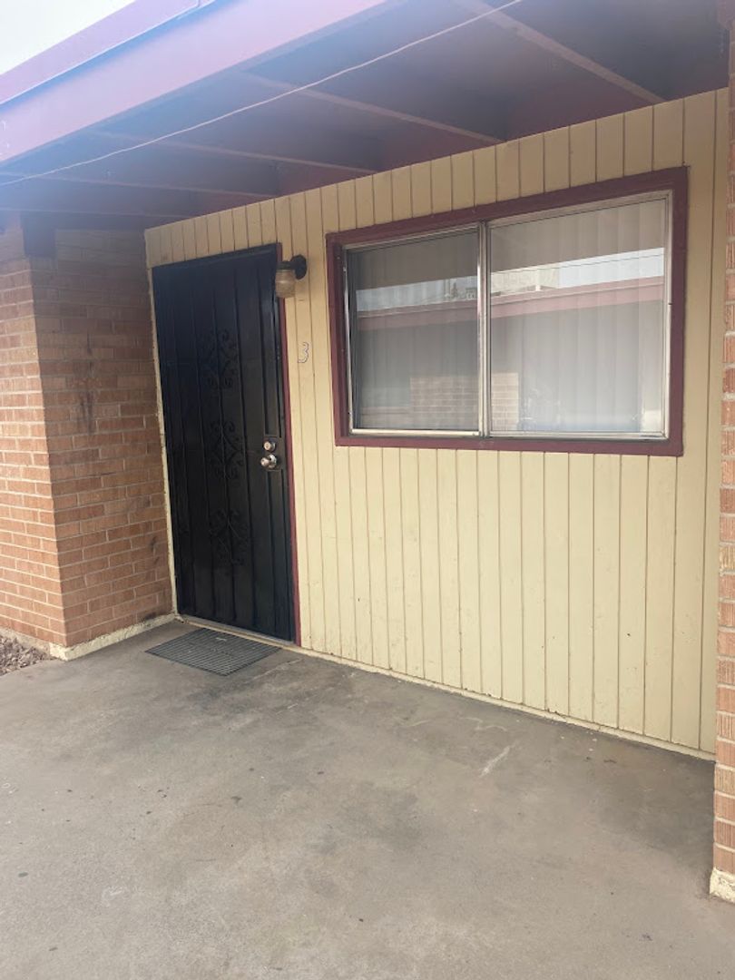 Tucson Apartment: 1704-1710 S. Jefferson Avenue