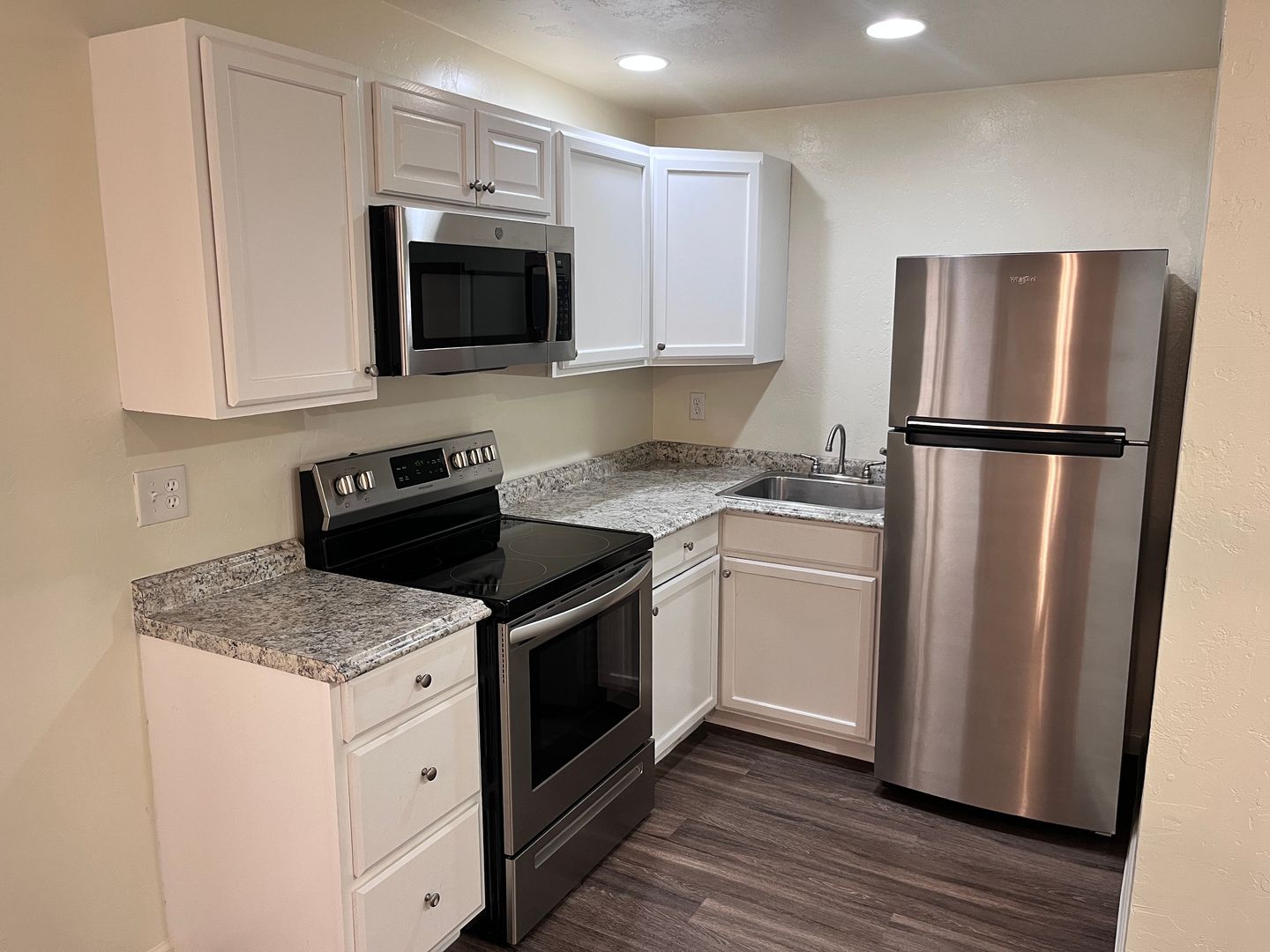 Tucson Apartment: 7130 E. 30th Street