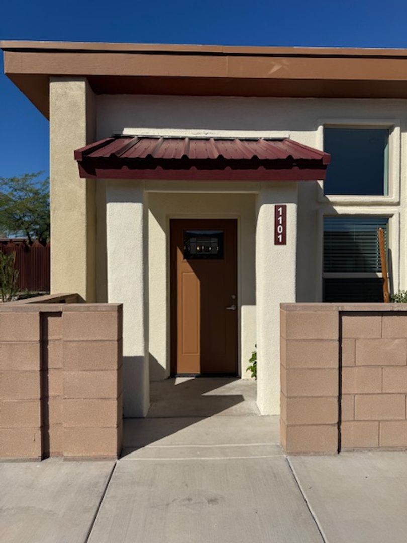 Tucson Townhome: 544 E. Limberlost Drive