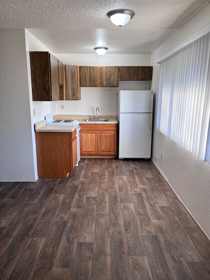 Tucson Apartment: 3052 N. Alvernon Way