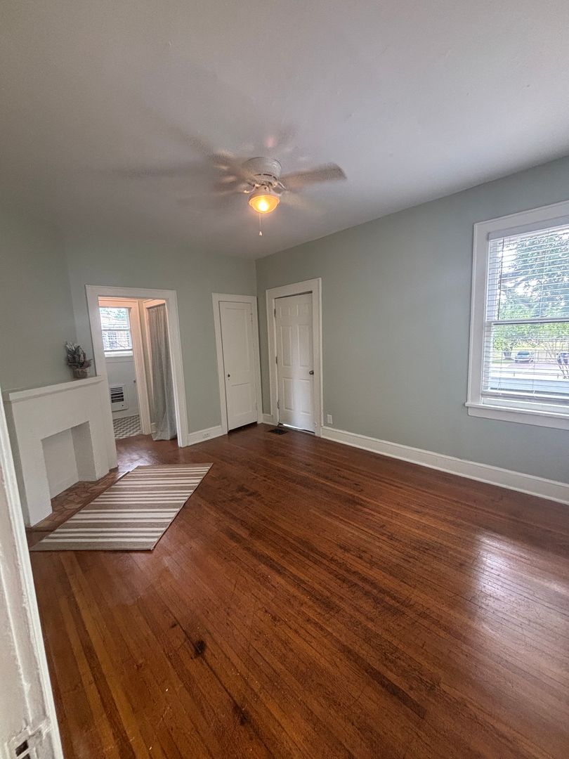 Shreveport House: 3307 Creswell Ave